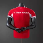 Bayern Munich 2025/26 Home - Figura 2